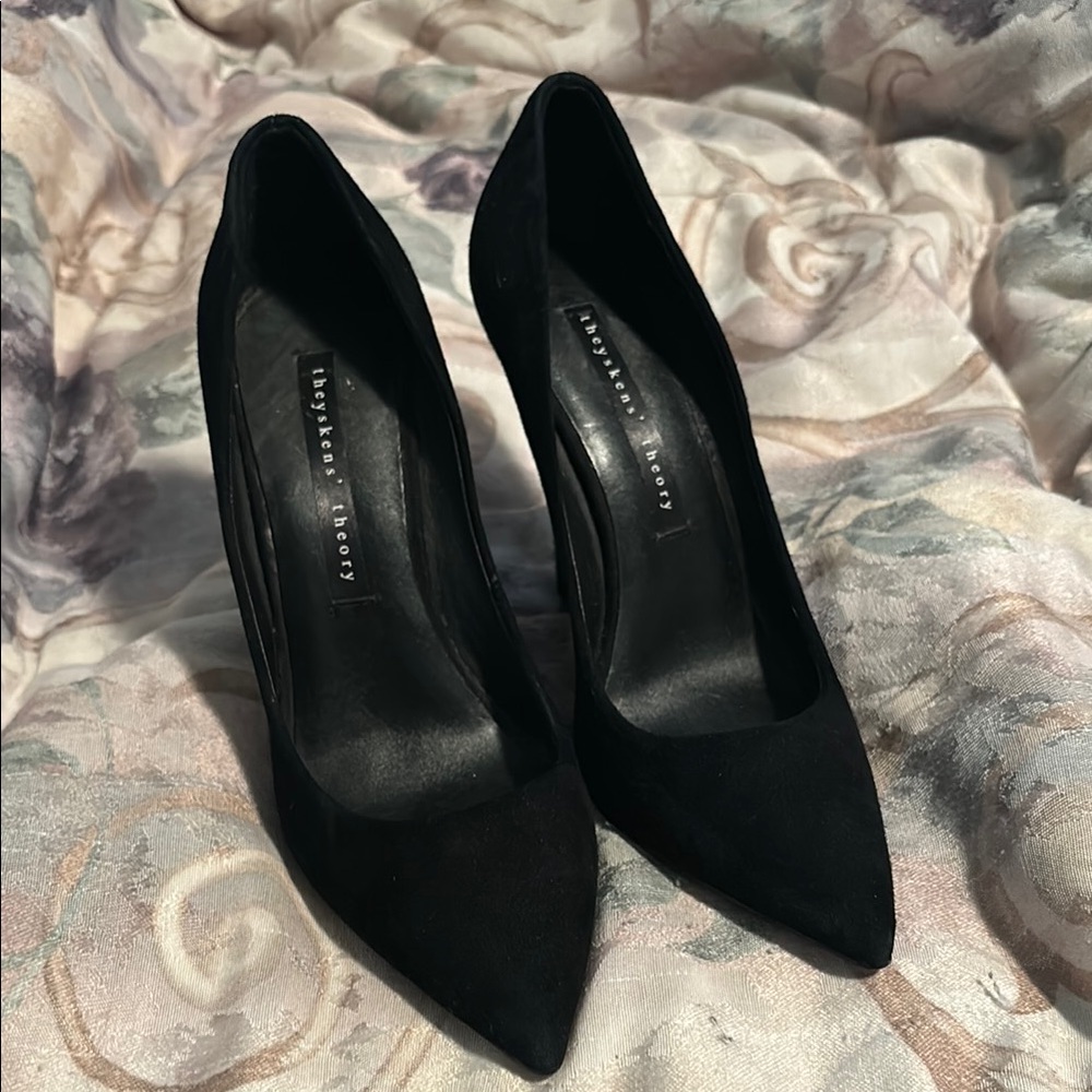 Black Women's suede Heels by Theyskens Theory